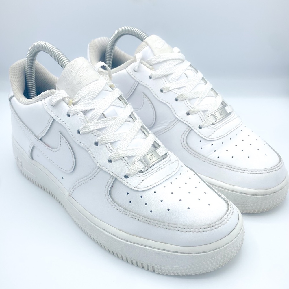❌SOLD❌ Nike Airforce 1 Low White Sneakers Size 6Y Big Kids 7.5 Women’s